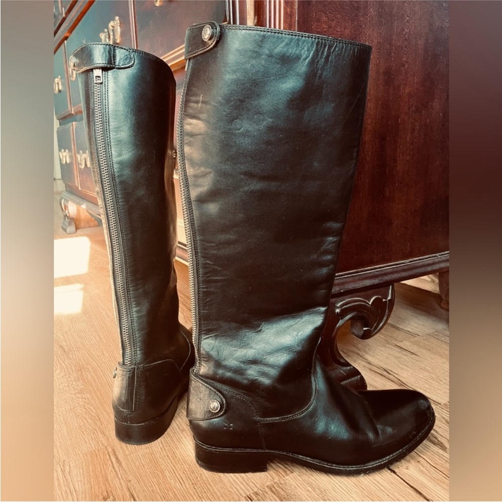 Frye Black Knee High Boots Sleek Leather Design